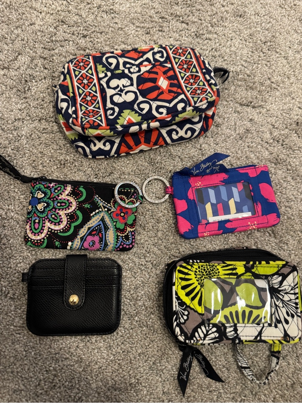 vera bradley wallet lot - WILL NOT SEPARATE